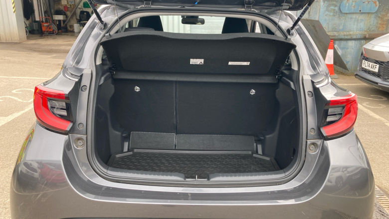 Toyota Yaris 1.5 Hybrid Design 5dr CVT Hybrid Hatchback